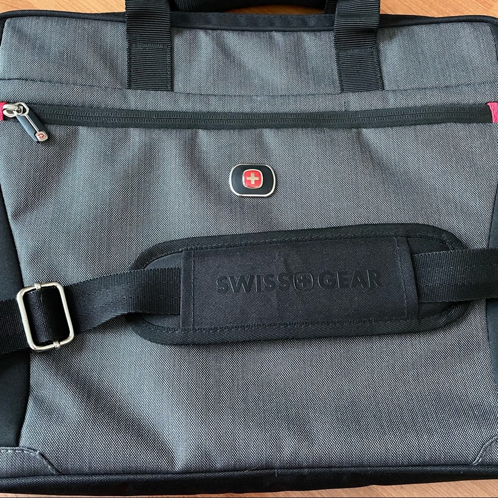 SwissGear Structure Laptop Case Bag - Picture 10 of 10